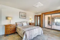 10-acre Desert Oasis w/ Expansive Patio in Tucson! - 3-Star