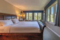 The Shire Woodstock - Pet friendly