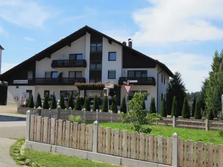 Büchelsteiner Hof Отели в г. Лаллинг