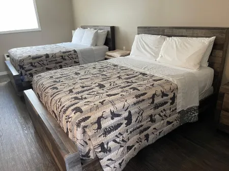 Timber Wolf Inn Motel Отели в г. Нипигон