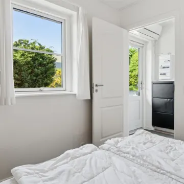 "Ayo" - 75m from the sea