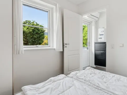 "Ayo" - 75m from the sea