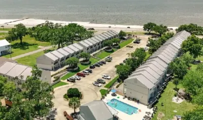 Beautiful Long Beach Condo with Ocean View! Các khách sạn gần Fishing Frenzy Charters