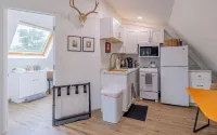 Downtown Cody Barn BnB; Sleeps 2 w/ A/C!