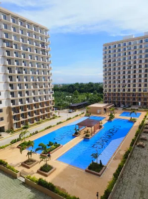 Studio w pool, mountain & city view Mactan airport