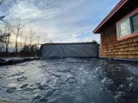 Hot tub! Highland Mountain Bike Park, Lakes and Mountains Near-by
