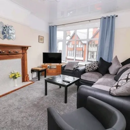Wonderful spacious apartment 1 minute from the beach