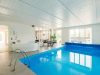 Renovated Retreat with Pool - Uima-altaat