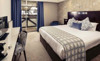 Mercure Leeds Parkway Hotel