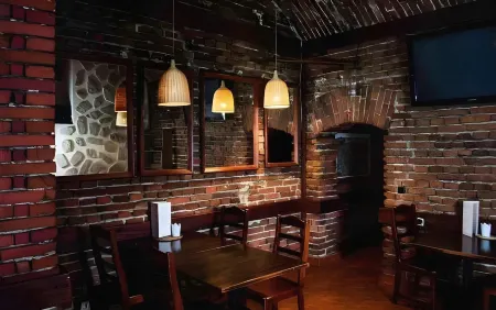 Station Aparthotel Отели рядом с достопримечательностью «Флорианские ворота в Кракове»