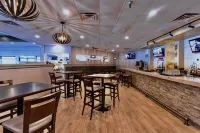 Bayside Resort, Ascend Hotel Collection - bar