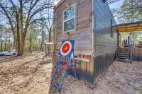 Winnsboro Tiny House with Trails, Yard Games and More!