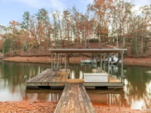 New to listing! Dorsey Dock Retreat w/ Dock! 哈特縣酒店