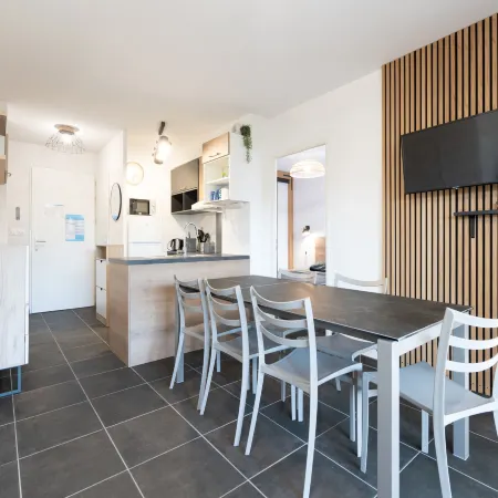 Spacious Villa by Valras Beach