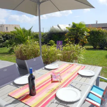 Holiday Home in Crozon near Sandy Beaches
