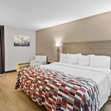 Red Roof Inn Cambridge, OH Отели в г. Кеймбридж