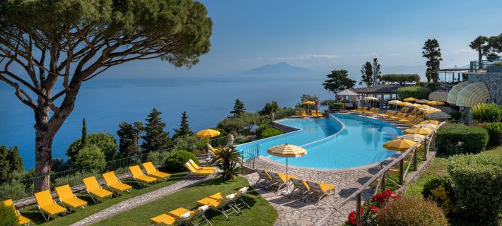 Hotel Caesar Augustus Hotels in Napoli