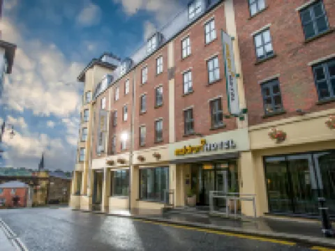 Maldron Hotel Derry Hotels near Guildhall