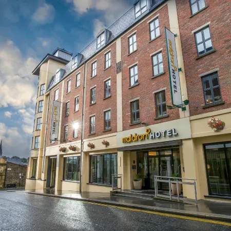 Maldron Hotel Derry Отели рядом с достопримечательностью «Гилдхолл»