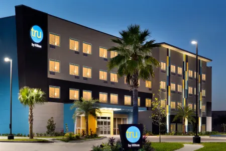 Tru by Hilton Webster Houston NASA