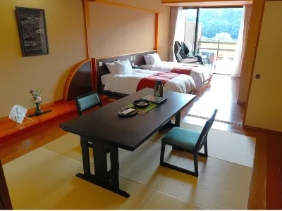 Enjoy the onsen in theOhtawara Onsen Hotel Ryujyoen Hotel in zona JR Nozaki station