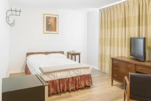 Economy Inn