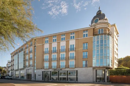 Dorma Sardinero Отели рядом с достопримечательностью «Королевский дворец Ла-Магдалена»