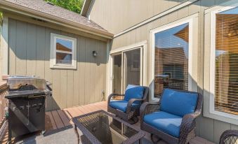 Hickory Hideaway - Communal Pool Access