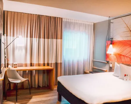 イビス ホテル フランクフルト エアポート ケルステルバッハのホテル