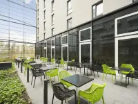 Super 8 by Wyndham Munich City West Hotels near Laim