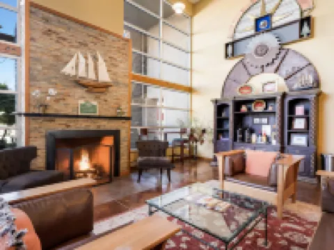 Inn at Port Gardner-Everett Waterfront, Ascend Hotel Collection Hotels in Everett