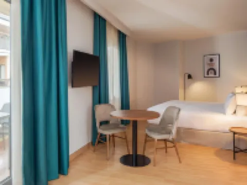 โรงแรมเอลเชเซนโทร, ภายใต้การสนับสนุนของ Melia โรงแรมในเอลเช