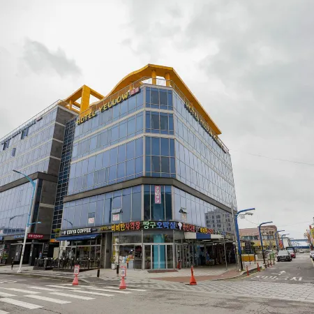 Incheon (Wolmido) Hotel Yellow Отели рядом с достопримечательностью «Набережная Вольмидо»