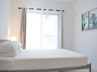 Beachfront 3-Bed with Pool & Stunning Ocean Views