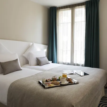 Hôtel Mercure Paris Levallois-Perret Отели рядом с достопримечательностью «LVMH Fragrance Brands»