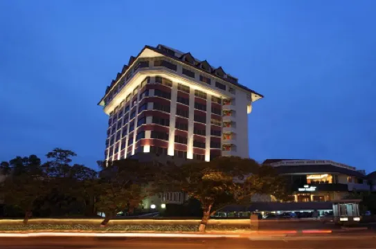 Hotel Santika Premiere Semarang