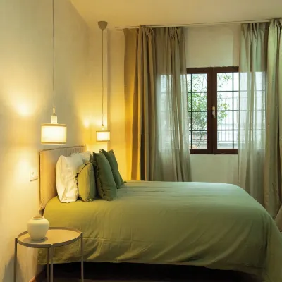 Tierra Blanca Hotel dekat Stasiun Metro Alonso Cano