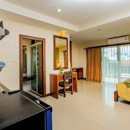 Lanta Garden Hill Resort & Apartments