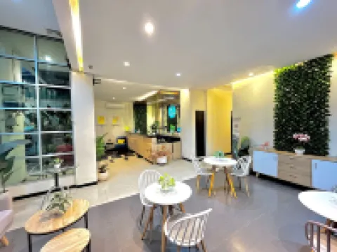 Tropical Point Hotel Syariah Hotels in Mandonga