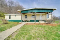 3 Mi to Caesars Casino: Indiana Retreat w/ Patio!