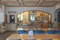 Engelberg Youth Hostel - breakfast