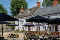 The Bathurst Arms Hotels in Cirencester