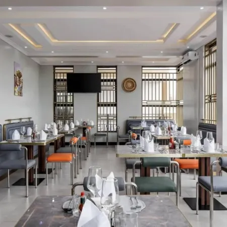 Beal Mall Hotel