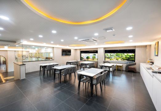 바반트 관광호텔 대표 이미지