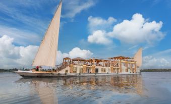 Azhar Dahabiya luxury suites