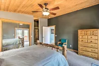 Grand Jefferson Home w/ Stunning Mtn Views! - 3 tähden