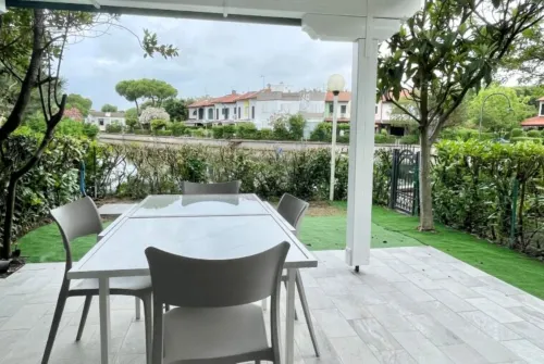 Charming Villa with Panoramic Views of the Fjord - Villas