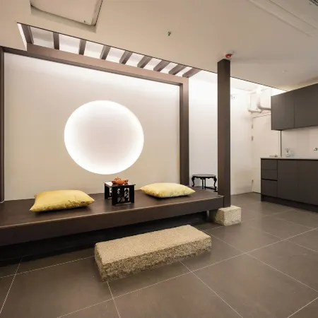 YUL Hotel