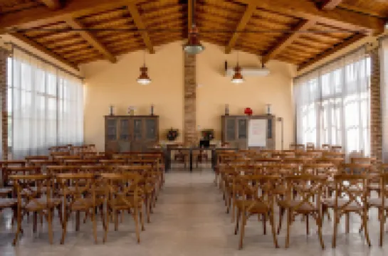 อากรีตูริสโม ฟัตตอเรีย เดล โกลเล