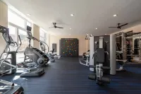 Luxury Furnished Apartments by Hyatus Downtown at Yale - Gym
